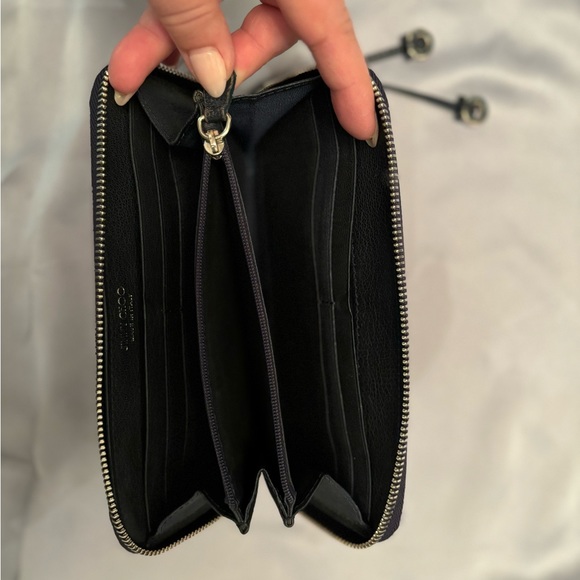 🌙Jimmy Choo Philippa Star Studs Zip Around Long Wallet in excellent condition - Picture 10 of 17